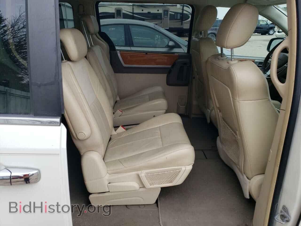 2010 CHRYSLER MINIVAN - VIN: 2A4RR6DX9AR127869 - Фото 10