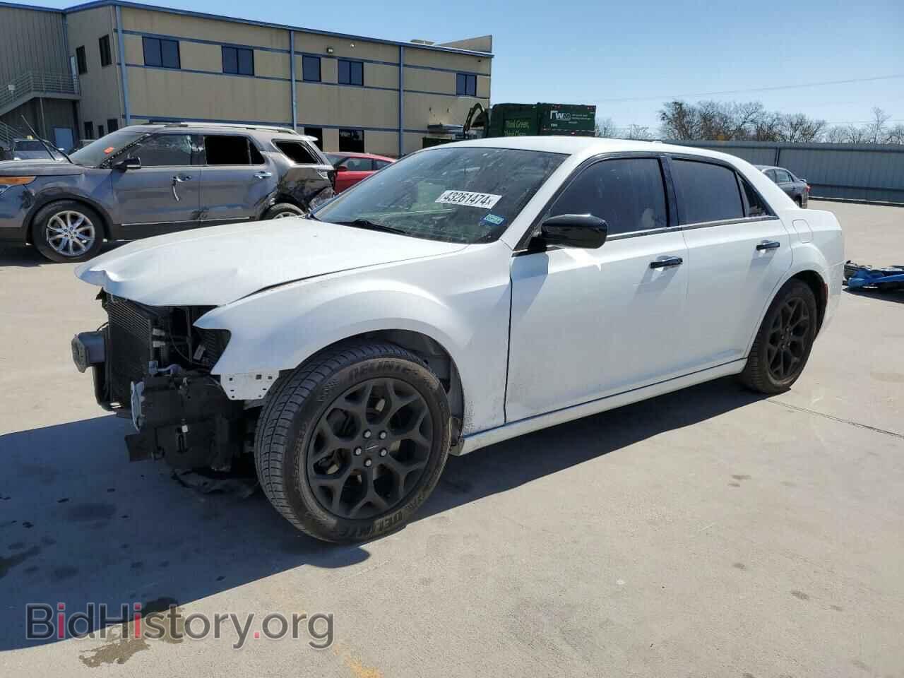 Фотография 2C3CCAGG8KH569341 - CHRYSLER 300 2019