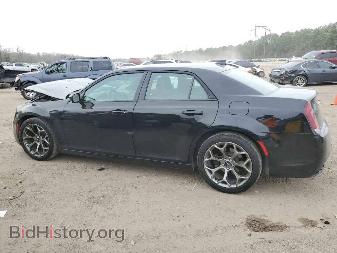 2016 CHRYSLER 300 - VIN: 2C3CCABGXGH282534 - Фото 2