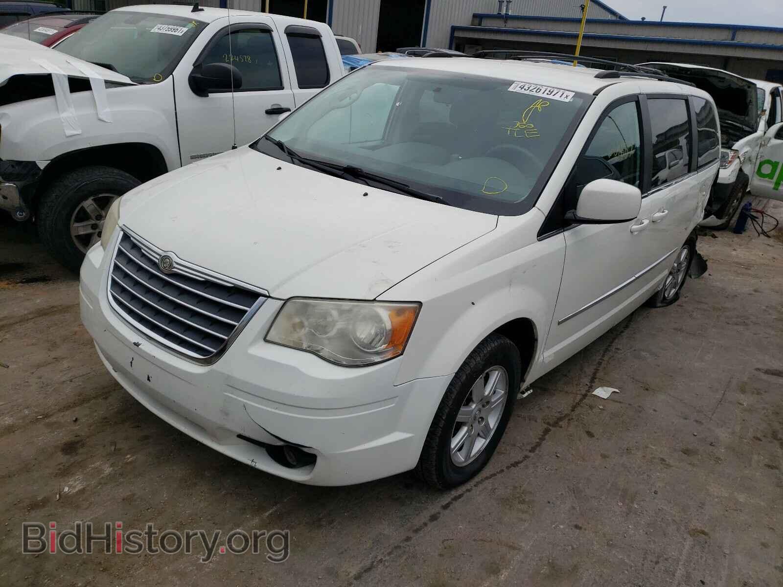2010 CHRYSLER MINIVAN - VIN: 2A4RR5D19AR267085 - Фото 2