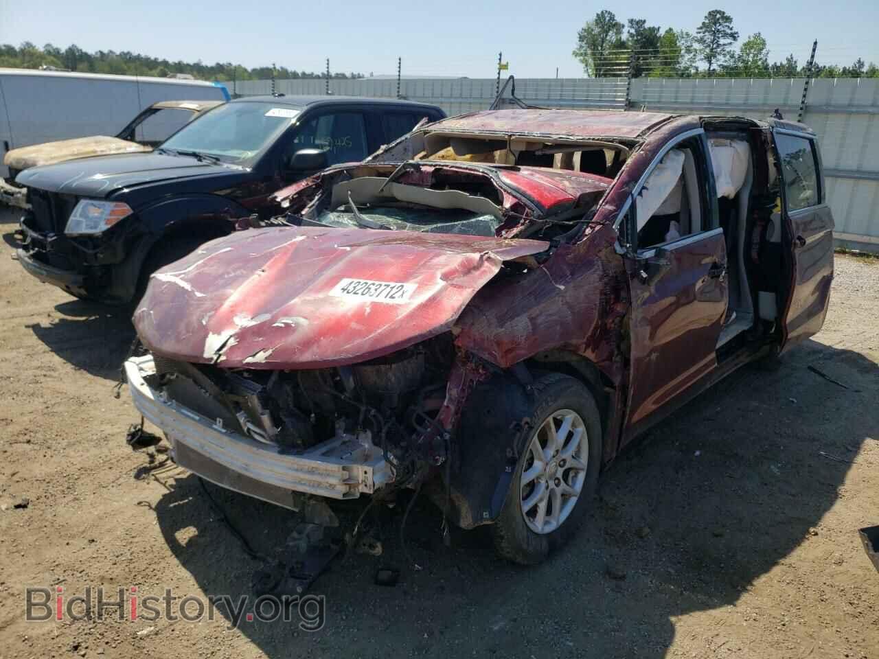 2017 CHRYSLER PACIFICA - VIN: 2C4RC1DGXHR835861 - Photo 2