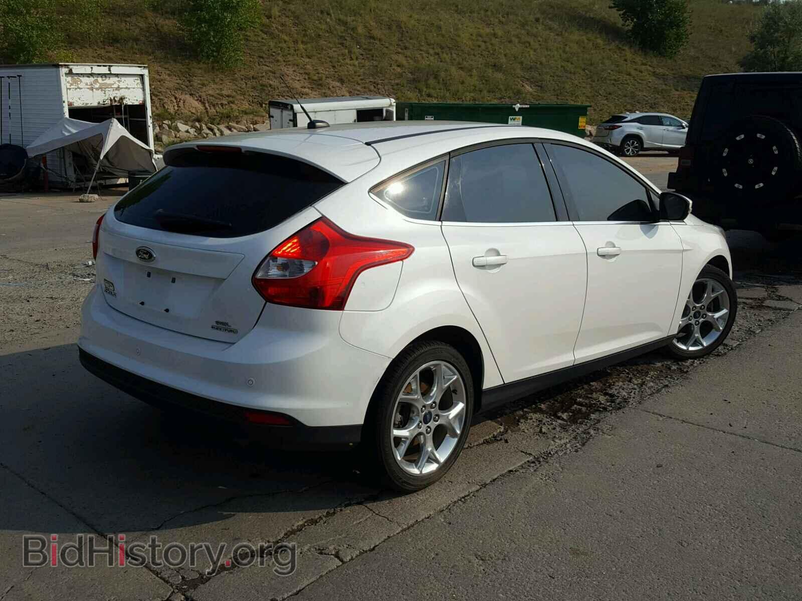 2012 Ford FOCUS (VIN 1FAHP3M21CL371172) — фото 4 из 10