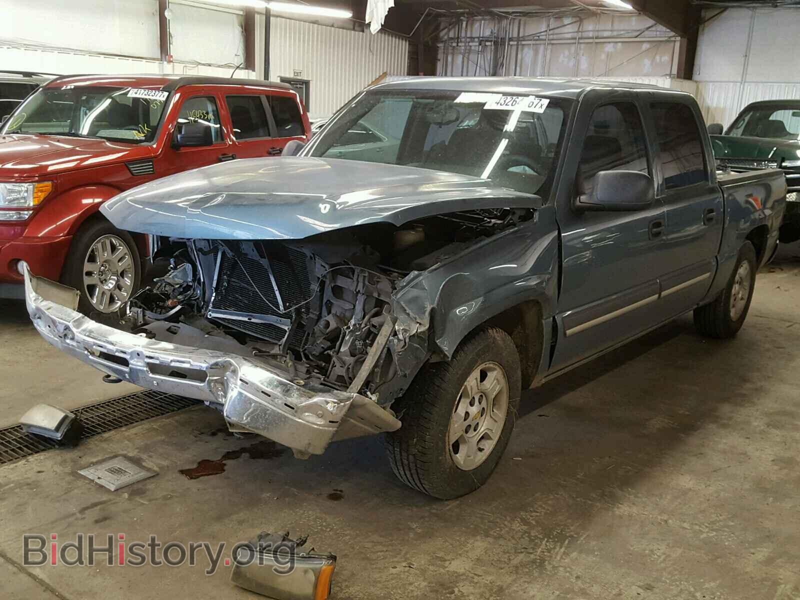 2007 CHEVROLET SILVERADO - VIN: 2GCEC13V571106405 - Фото 2