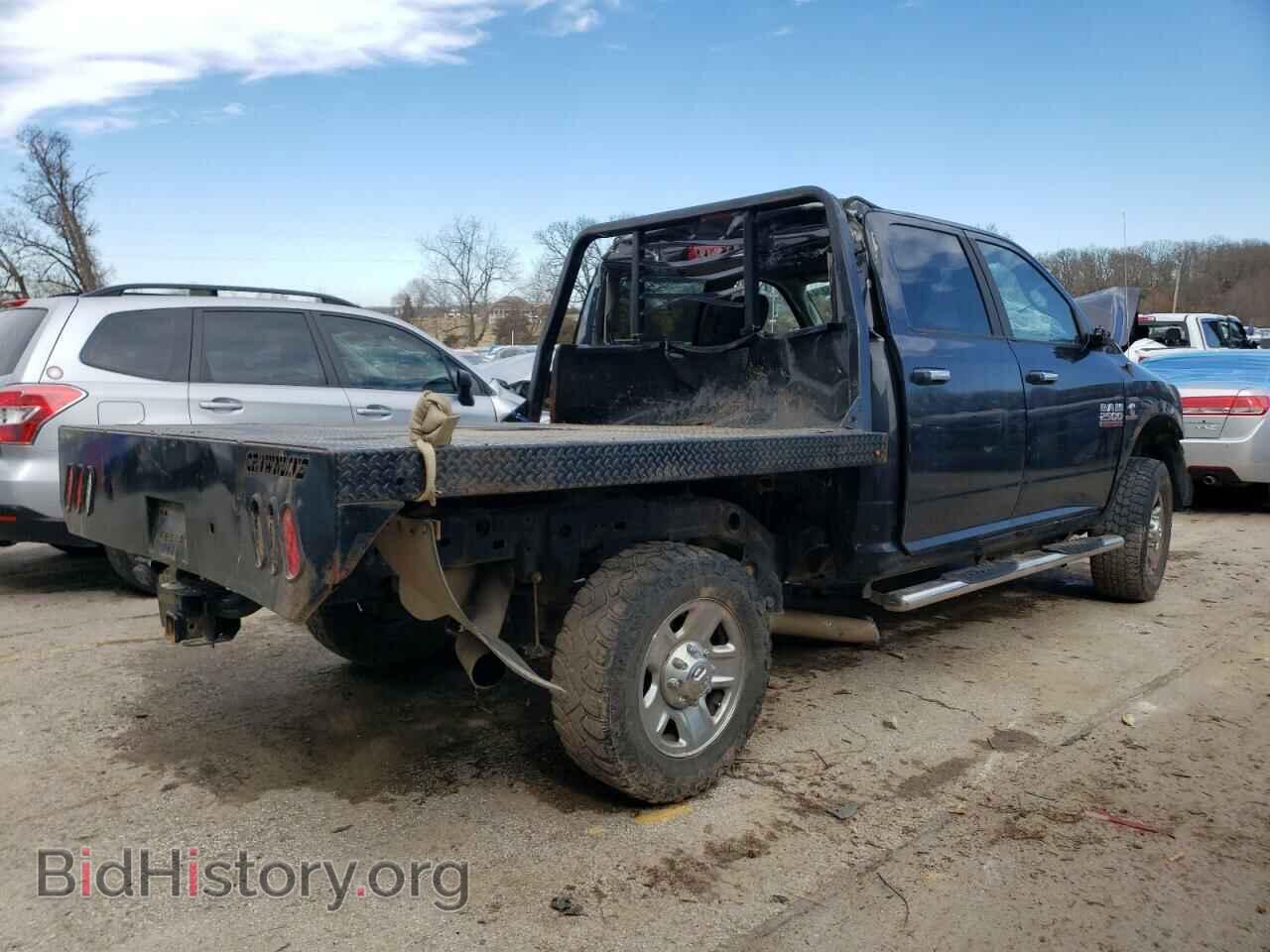 2017 RAM All Models - VIN: 3C6UR5DL9HG632485 - Photo 3
