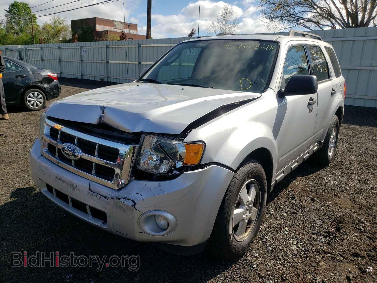 2011 FORD ESCAPE - VIN: 1FMCU9D79BKB14790 - Фото 2