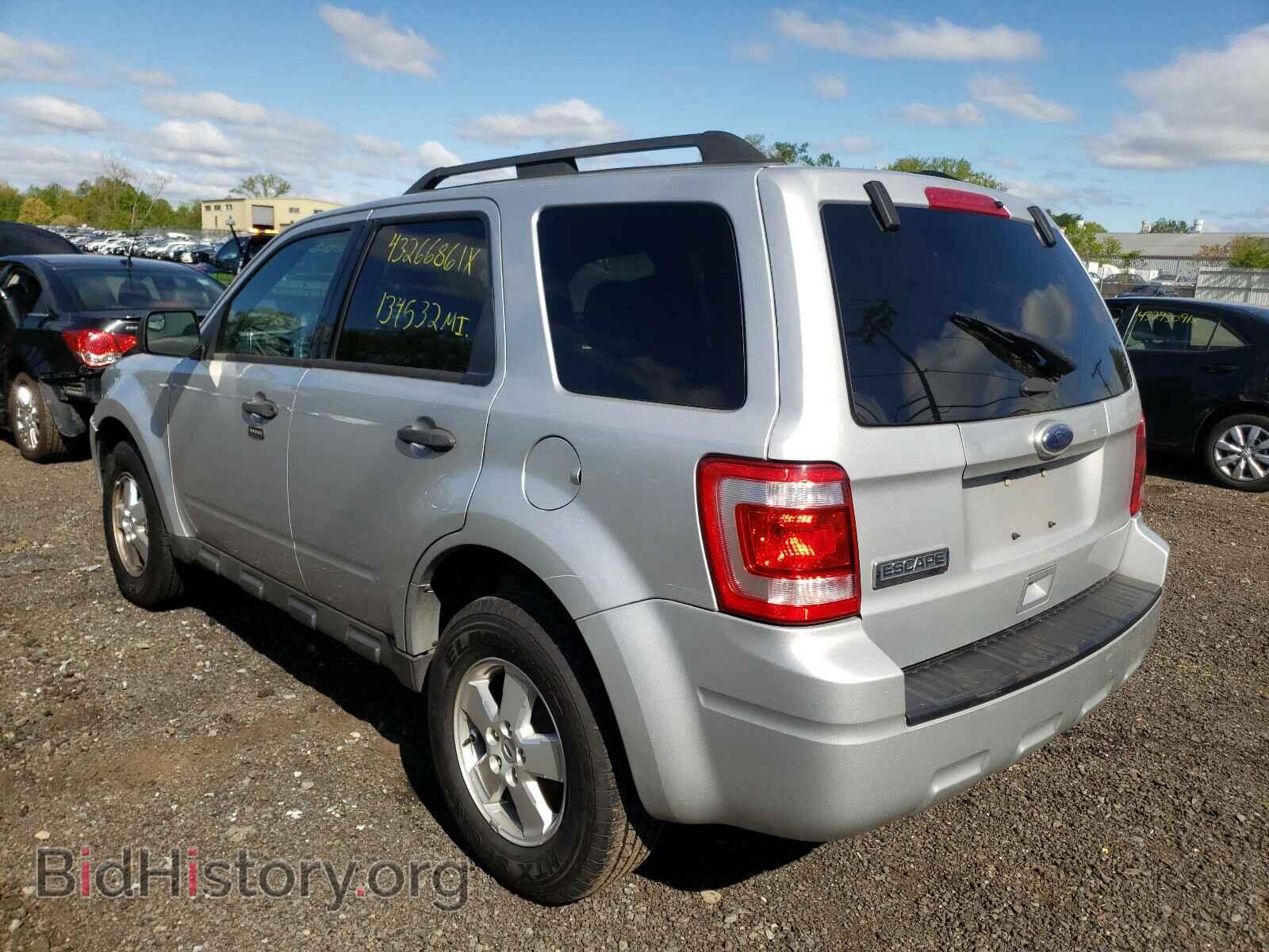 2011 FORD ESCAPE - VIN: 1FMCU9D79BKB14790 - Фото 3