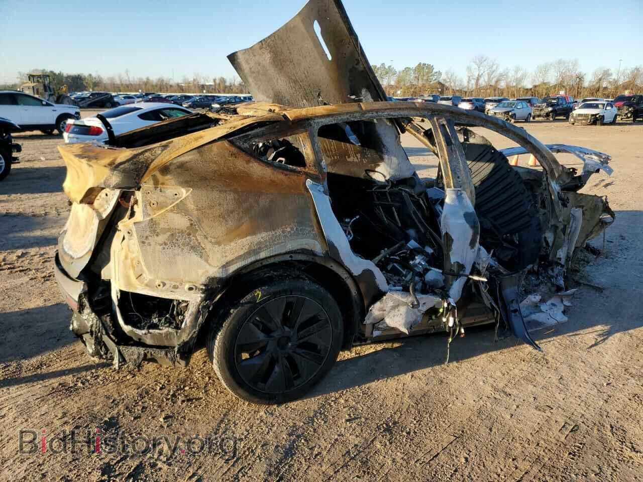 2024 TESLA MODEL Y - VIN: 7SAYGDED6RA324943 - Фото 3