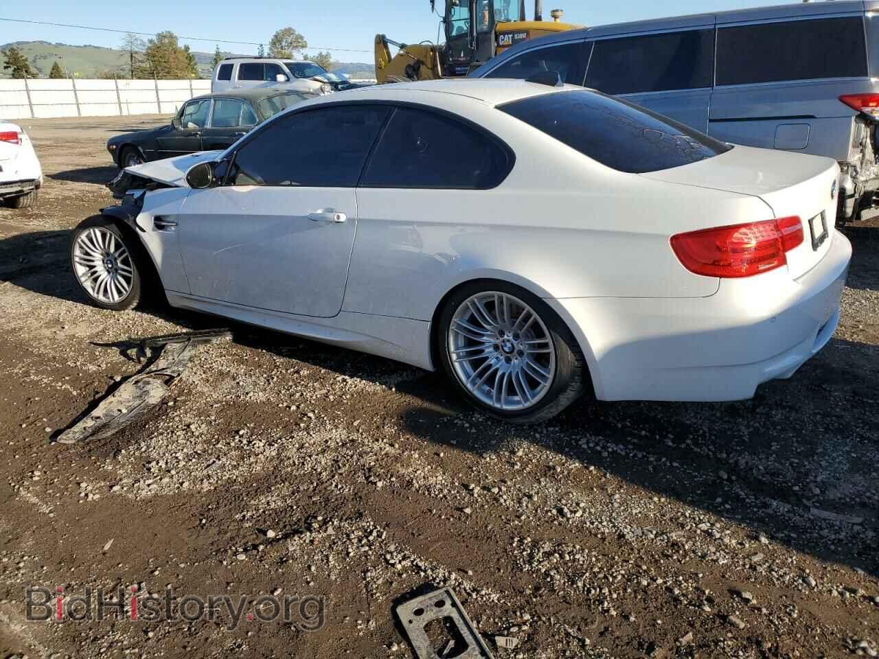 2011 BMW M3 - VIN: WBSKG9C55BE368298 - Фото 2