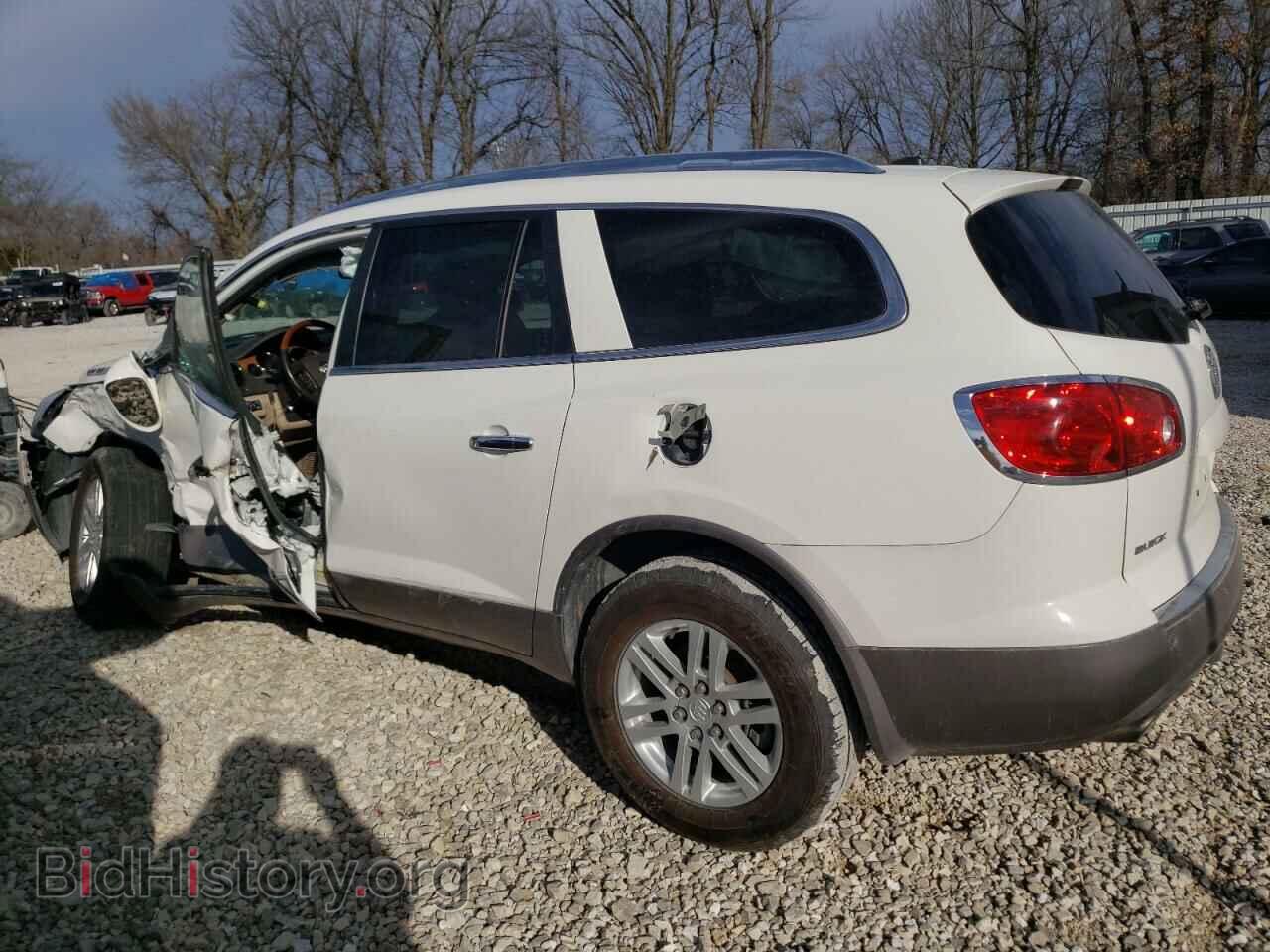 2012 BUICK ENCLAVE - VIN: 5GAKRBED3CJ415979 - Фото 2