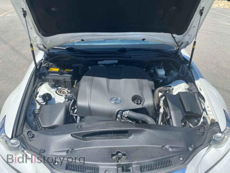 2014 Lexus IS (VIN JTHCF1D26E5014877) — photo 8 of 10