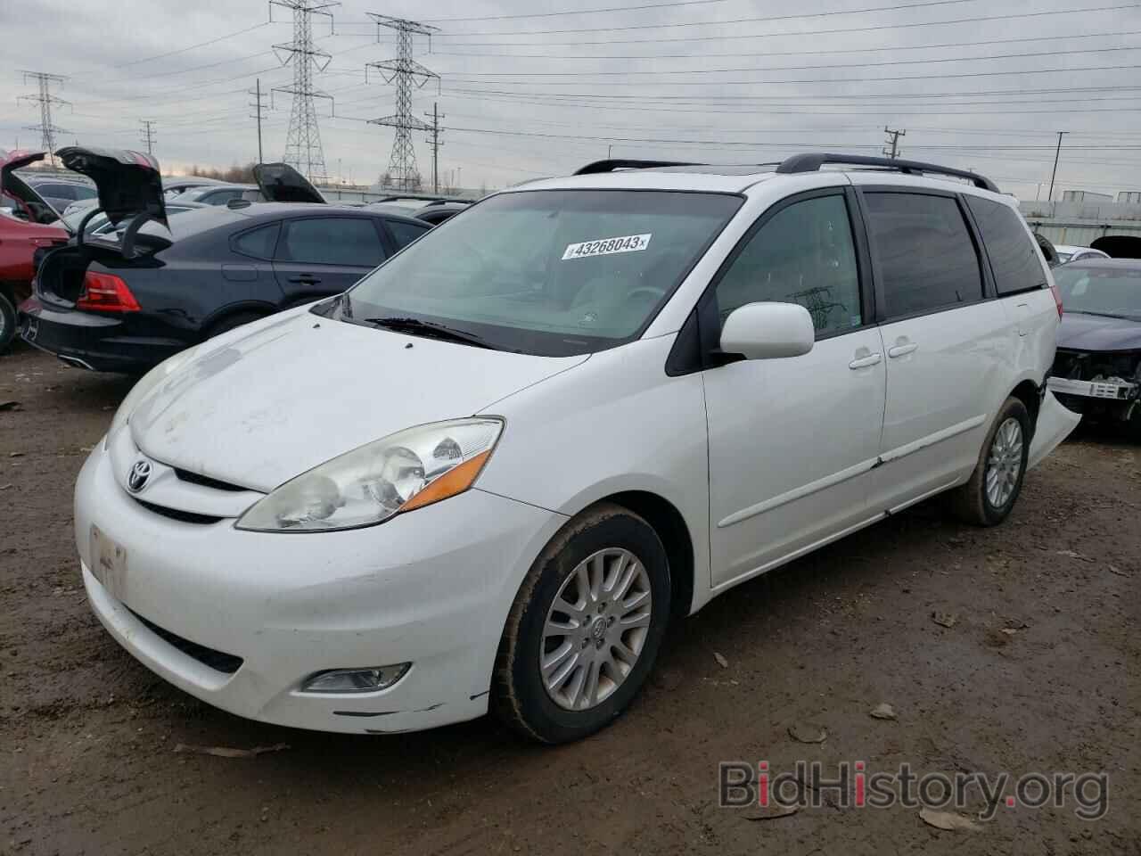 Photo 5TDYK4CC9AS327716 - TOYOTA SIENNA 2010