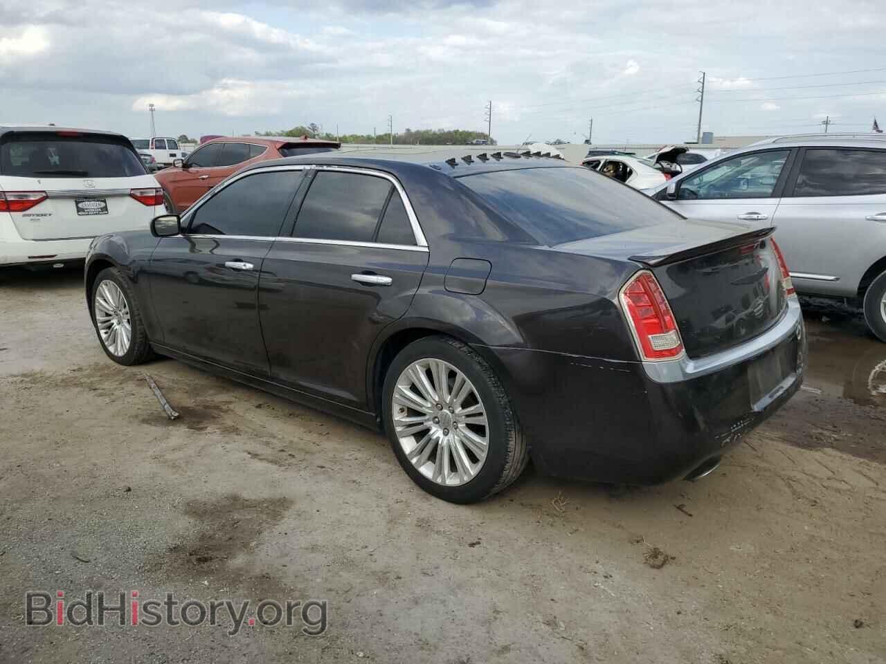 2012 CHRYSLER 300 - VIN: 2C3CCACG1CH232856 - Фото 2