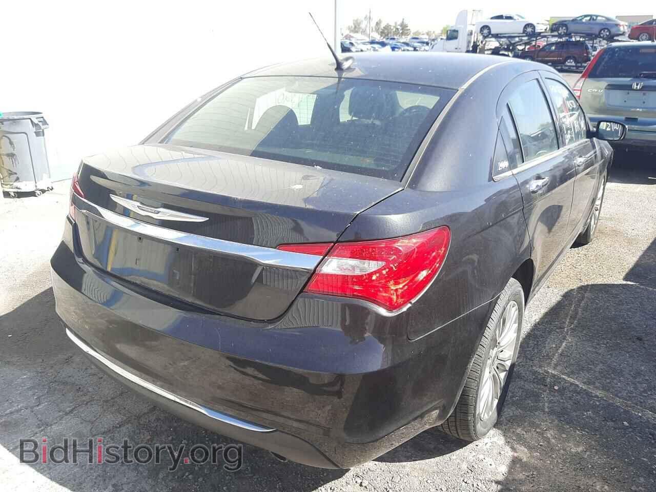 2011 CHRYSLER 200 - VIN: 1C3BC2FGXBN516280 - Фото 4