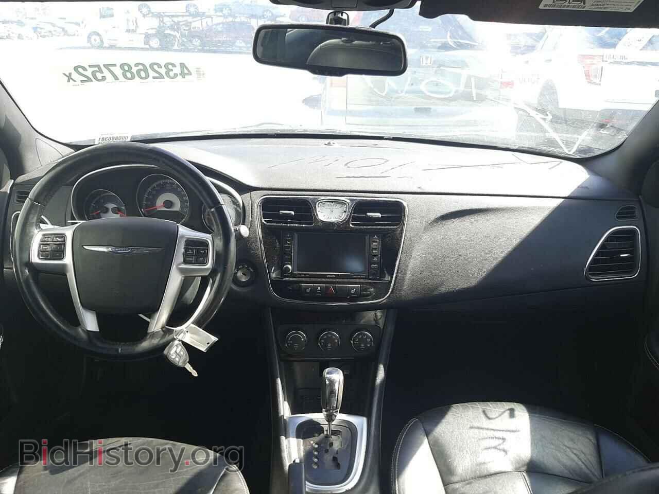 2011 CHRYSLER 200 - VIN: 1C3BC2FGXBN516280 - Фото 9