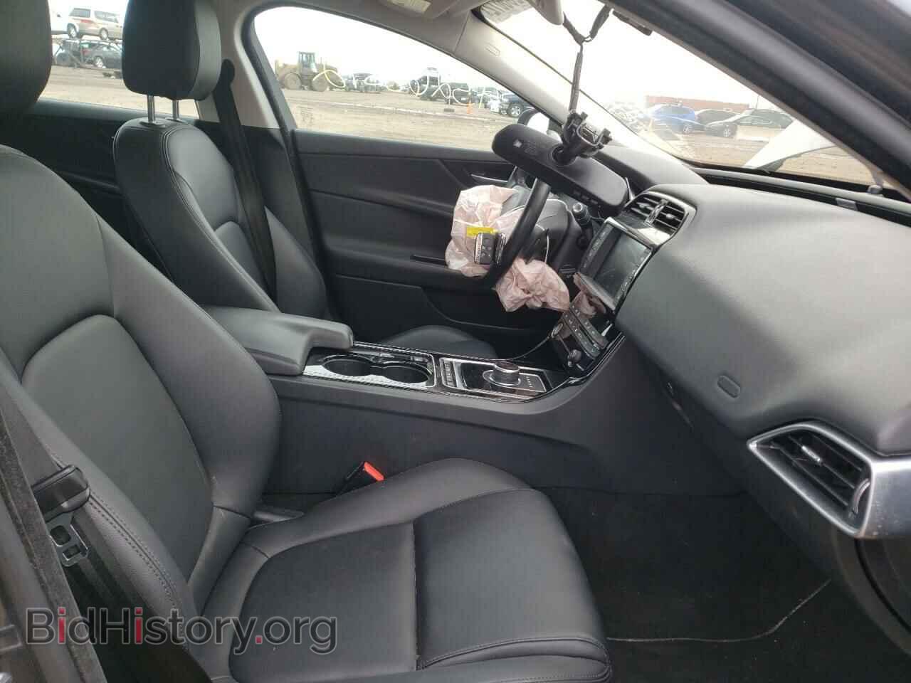 2017 JAGUAR XE - VIN: SAJAJ4BN2HA952300 - Фото 5