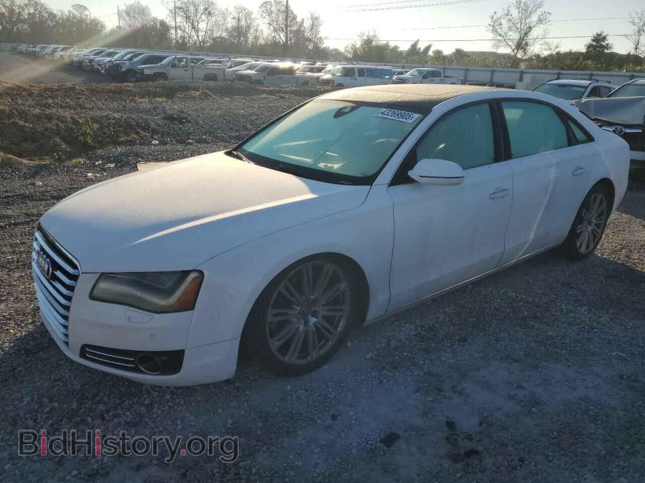 Photo WAURVAFDXCN022942 - AUDI A8 2012