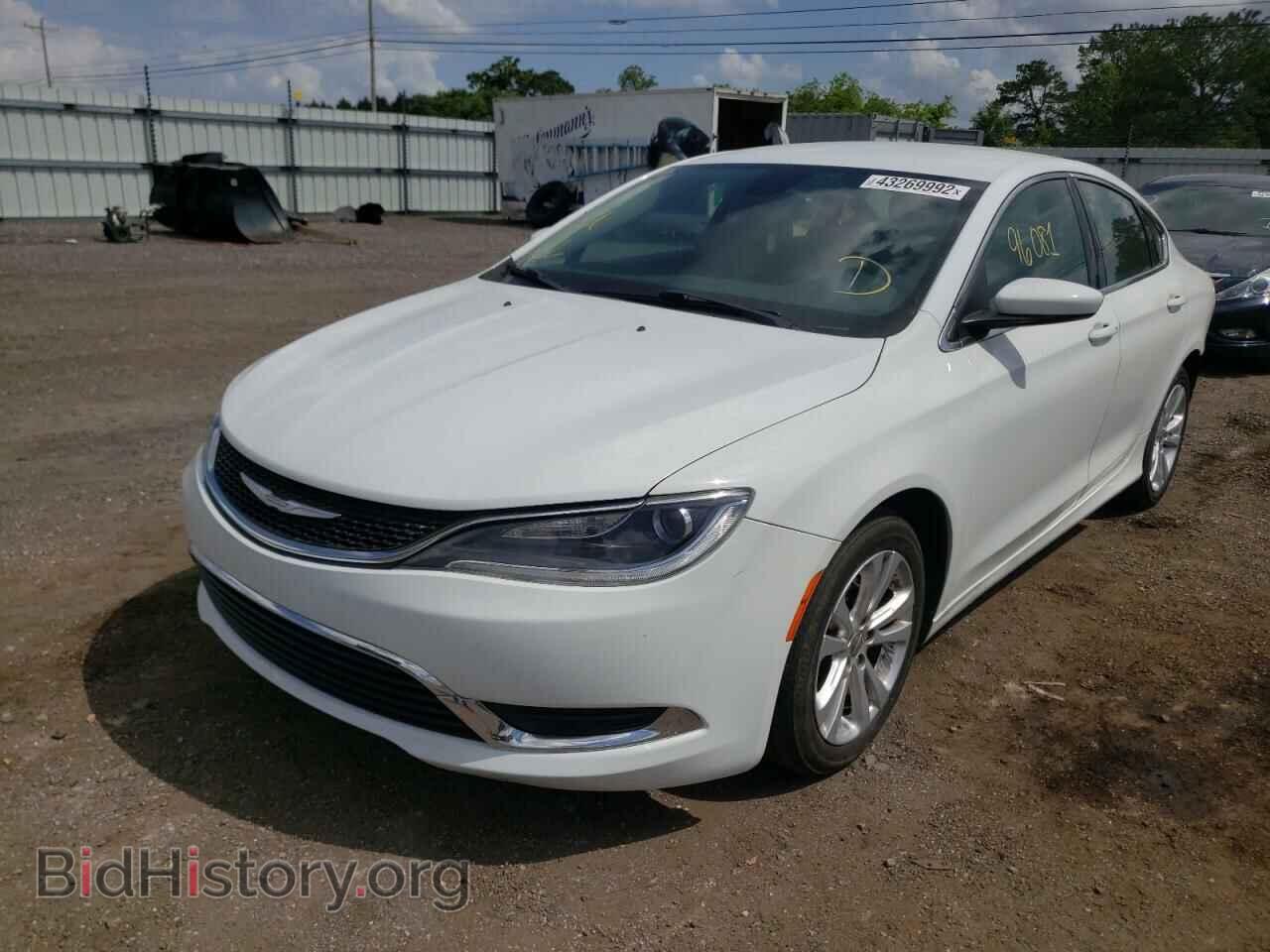 2015 CHRYSLER 200 - VIN: 1C3CCCAB3FN752801 - Фото 2