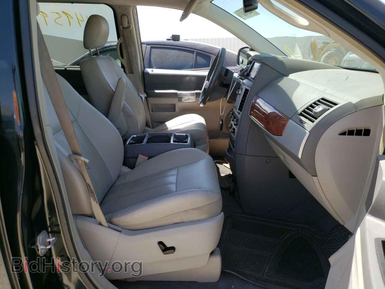 2008 CHRYSLER MINIVAN - VIN: 2A8HR54P88R723411 - Фото 5