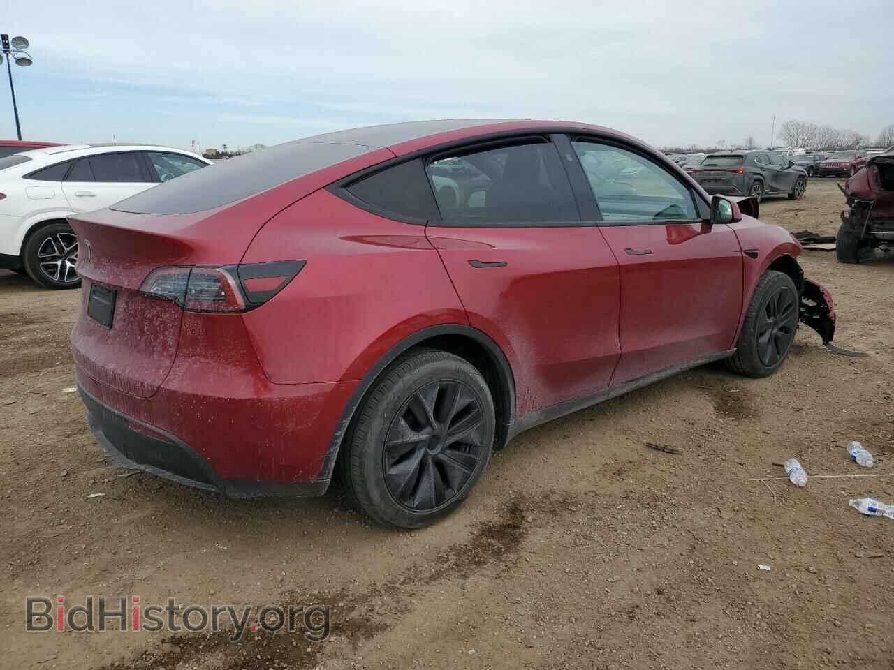 2024 TESLA MODEL Y - VIN: 7SAYGDED7RF201123 - Photo 3