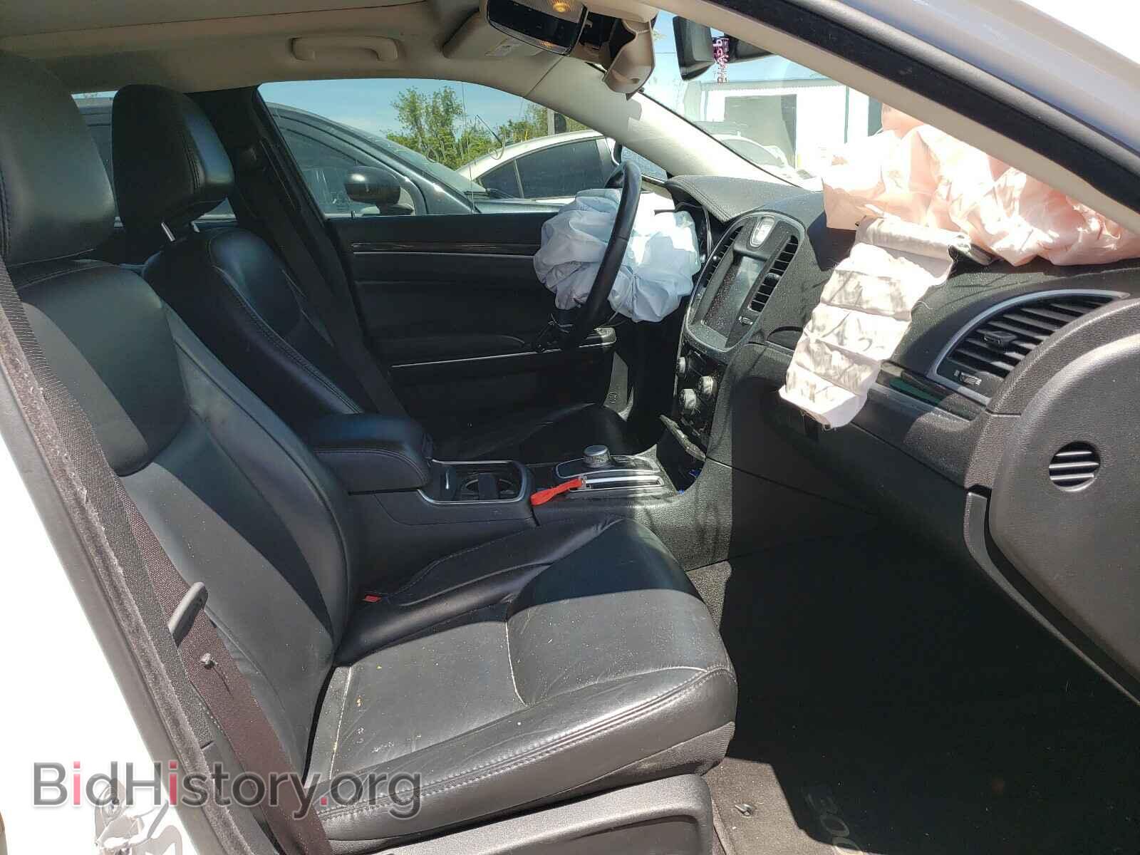 2017 CHRYSLER 300 - VIN: 2C3CCAAG5HH577642 - Фото 5