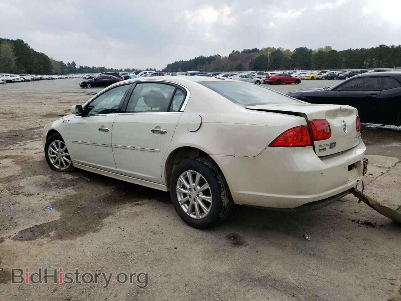 2011 BUICK LUCERNE - VIN: 1G4HC5EM2BU143669 - Фото 2