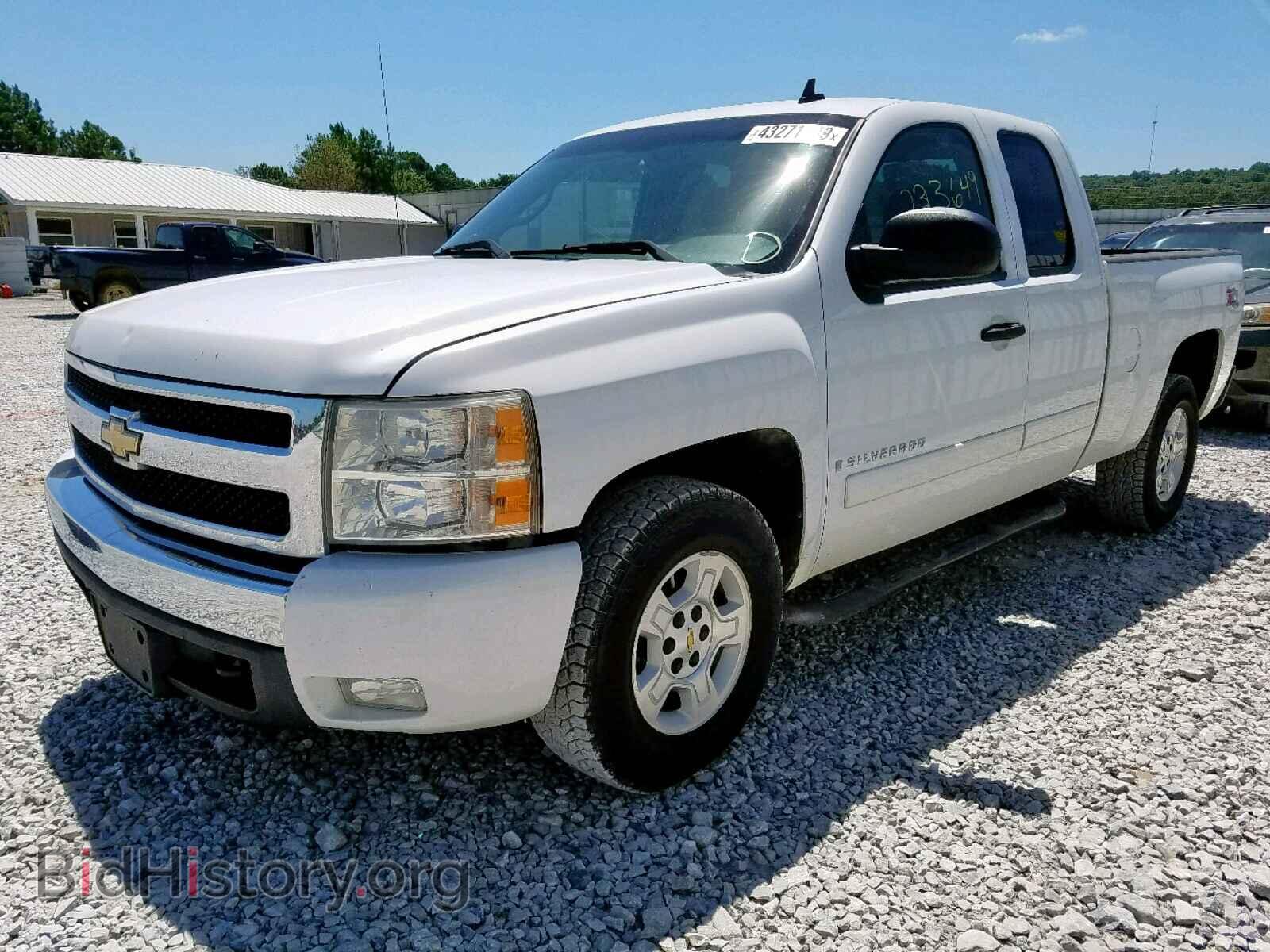 2008 CHEVROLET SILVERADO - VIN: 2GCEK19J881130626 - Фото 2