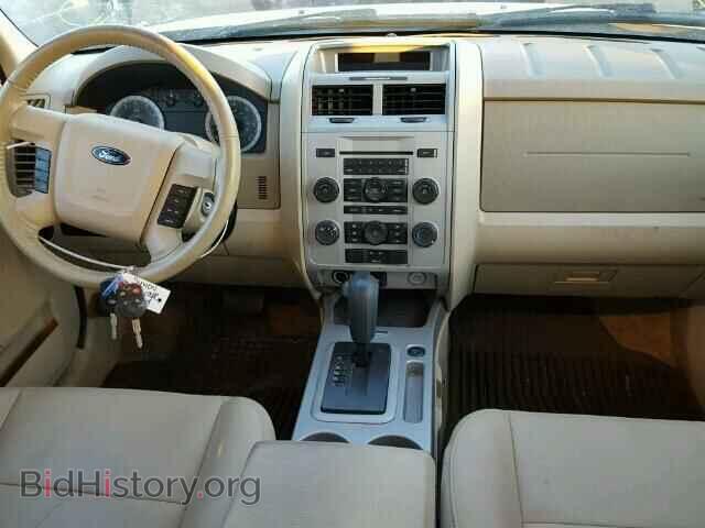 2009 FORD ESCAPE - VIN: 1FMCU03749KB29561 - Фото 9