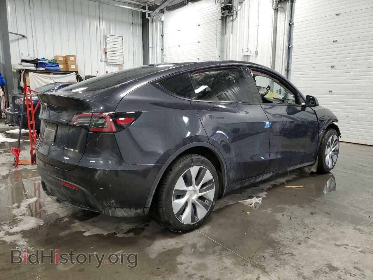 2024 TESLA MODEL Y - VIN: 7SAYGDEE4RF081502 - Photo 3