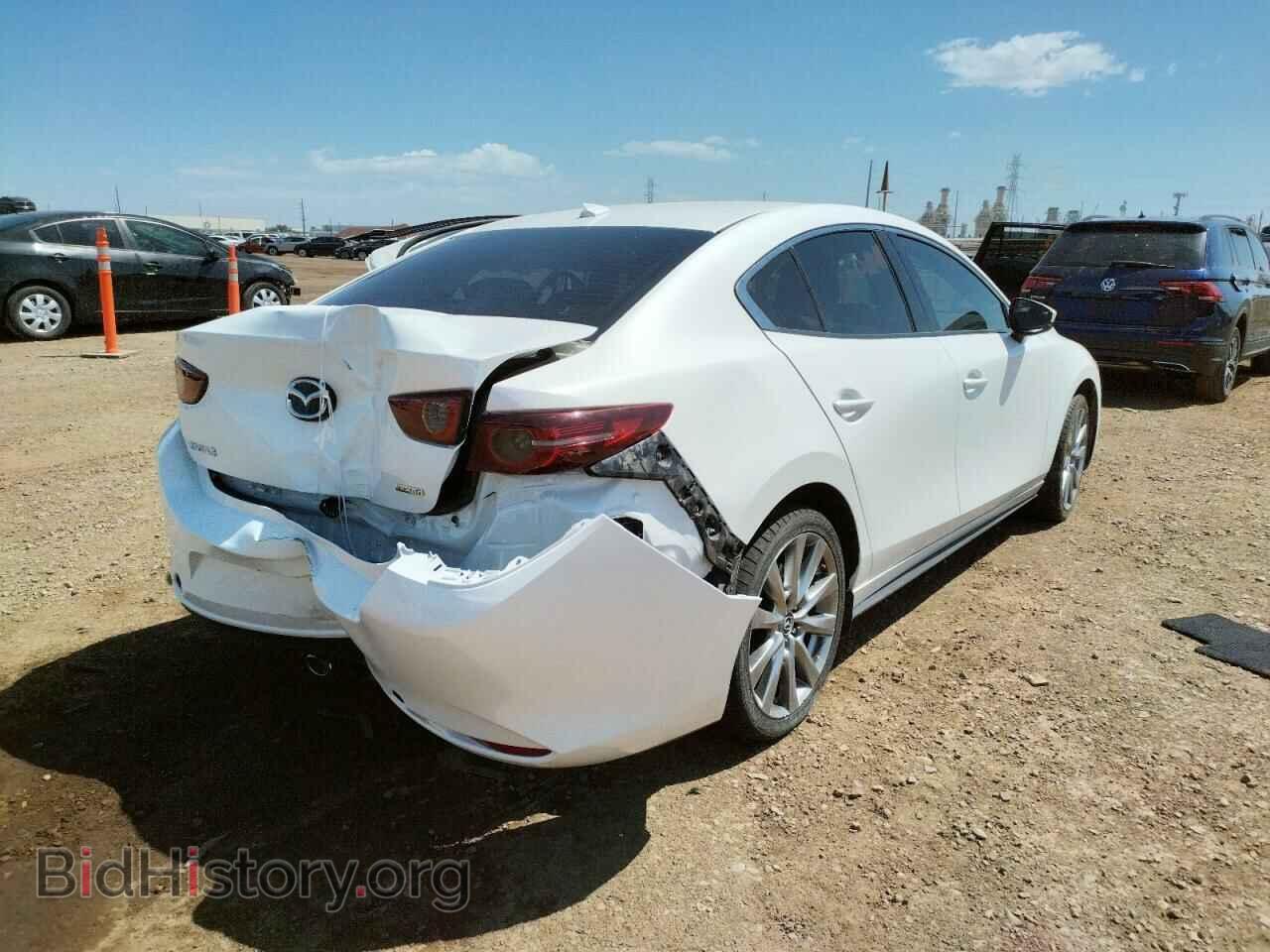 2020 MAZDA 3 - VIN: JM1BPAEM5L1164106 - Фото 4