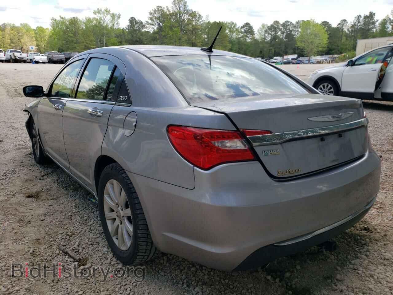 2013 CHRYSLER 200 - VIN: 1C3CCBCG2DN556381 - Фото 3