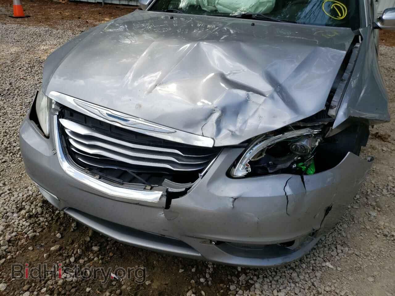 2013 CHRYSLER 200 - VIN: 1C3CCBCG2DN556381 - Фото 9