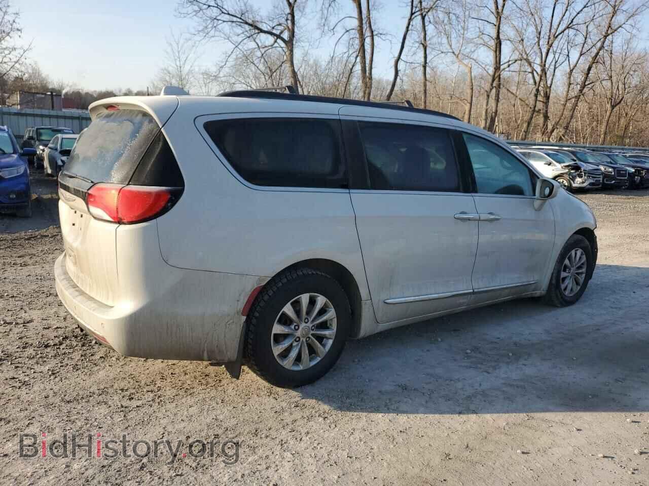 2017 CHRYSLER PACIFICA - VIN: 2C4RC1BG9HR608258 - Фото 3