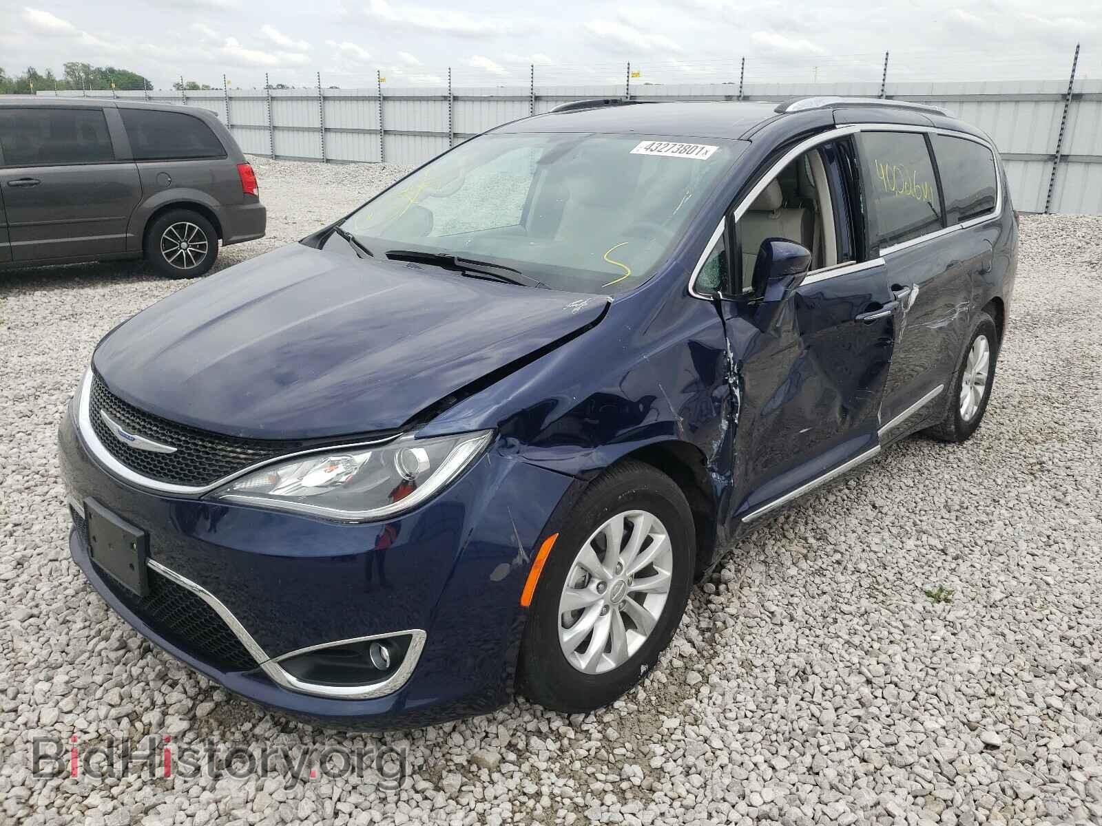 2019 CHRYSLER PACIFICA - VIN: 2C4RC1BG2KR597367 - Photo 2