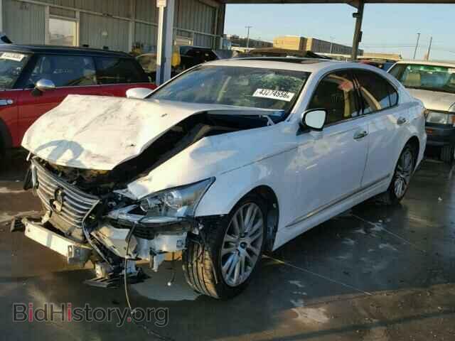 2015 LEXUS LS460 - VIN: JTHBL5EF0F5135614 - Photo 2