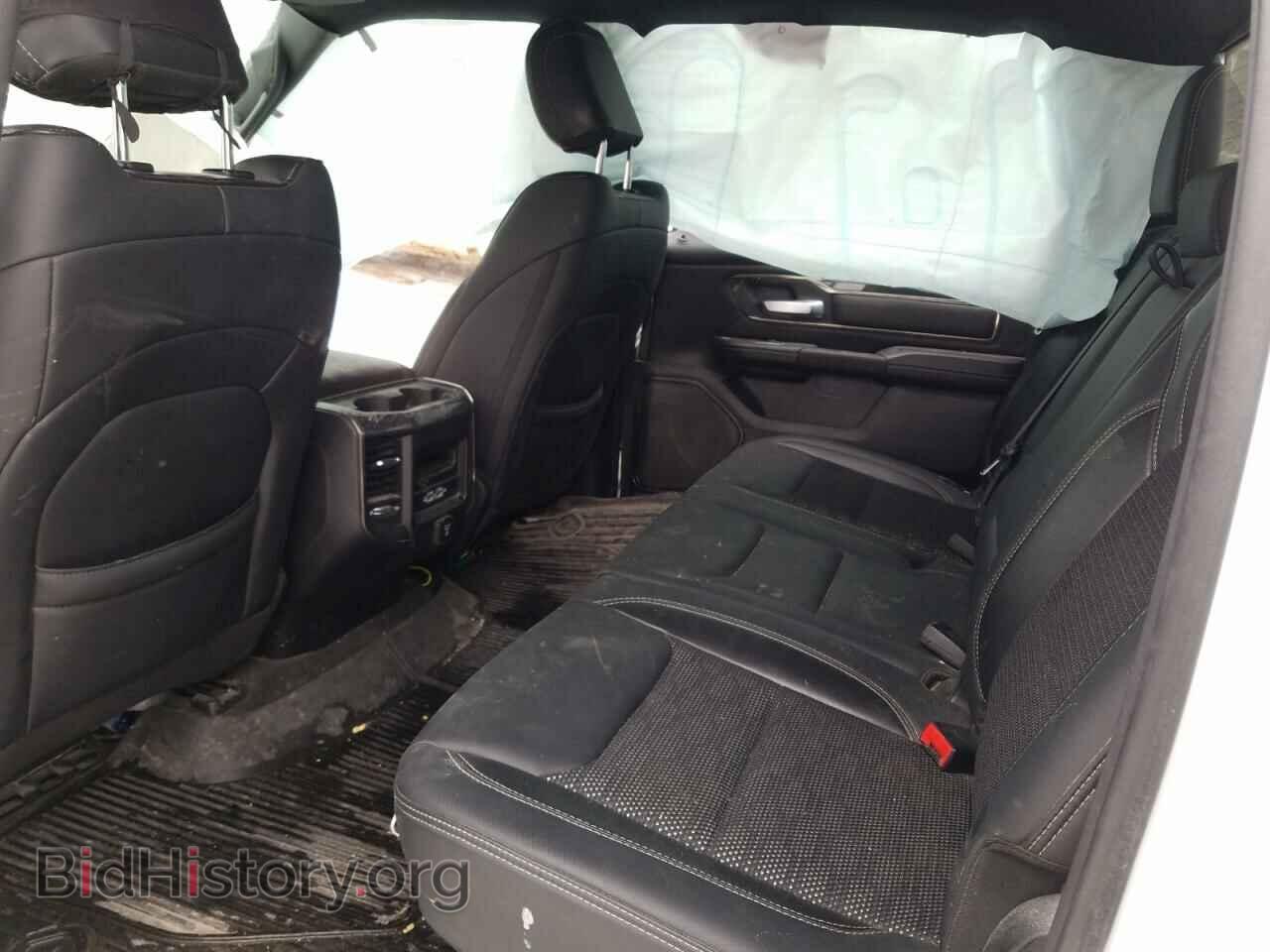 2020 RAM 1500 - VIN: 1C6SRFTT0LN396629 - Фото 11