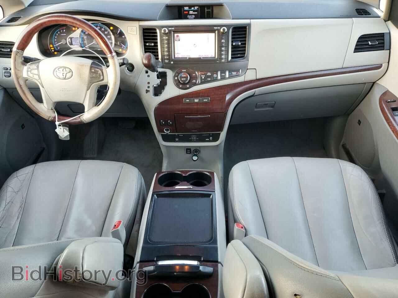 2011 TOYOTA All Models - VIN: 5TDYK3DC0BS035270 - Фото 8