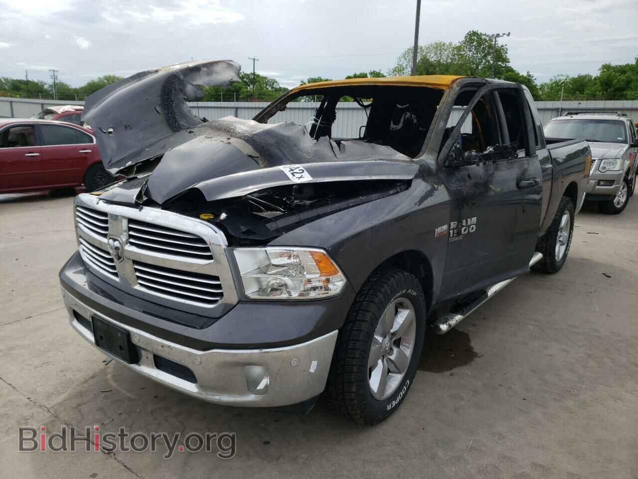2019 RAM 1500 - VIN: 1C6RR6LT6KS525908 - Фото 2