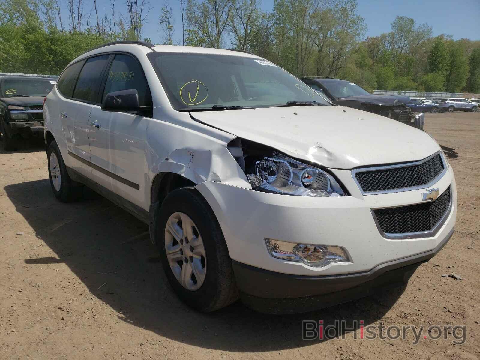 Photo 1GNKRFED9CJ416406 - CHEVROLET TRAVERSE 2012