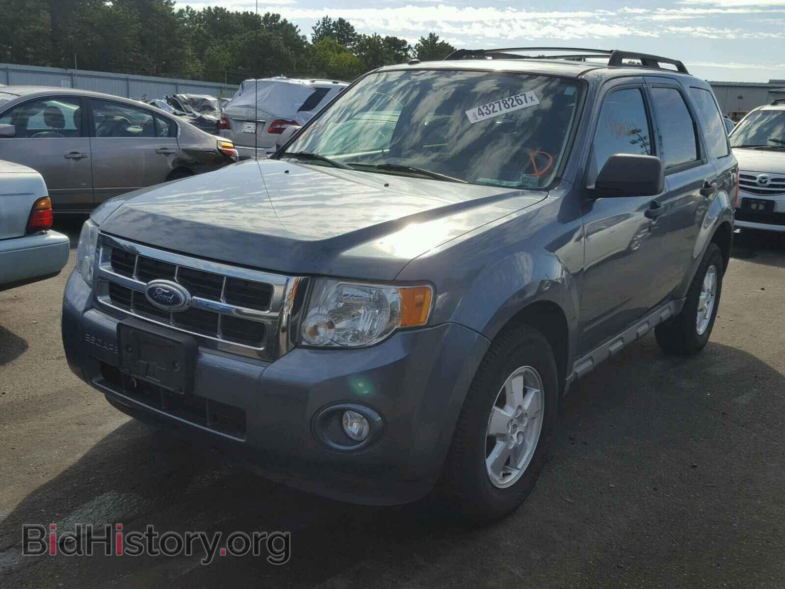 2011 FORD ESCAPE - VIN: 1FMCU9DG7BKA11951 - Photo 2