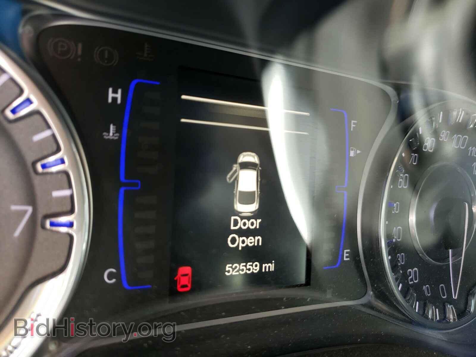 2016 CHRYSLER 200 - VIN: 1C3CCCAB8GN101262 - Фото 8