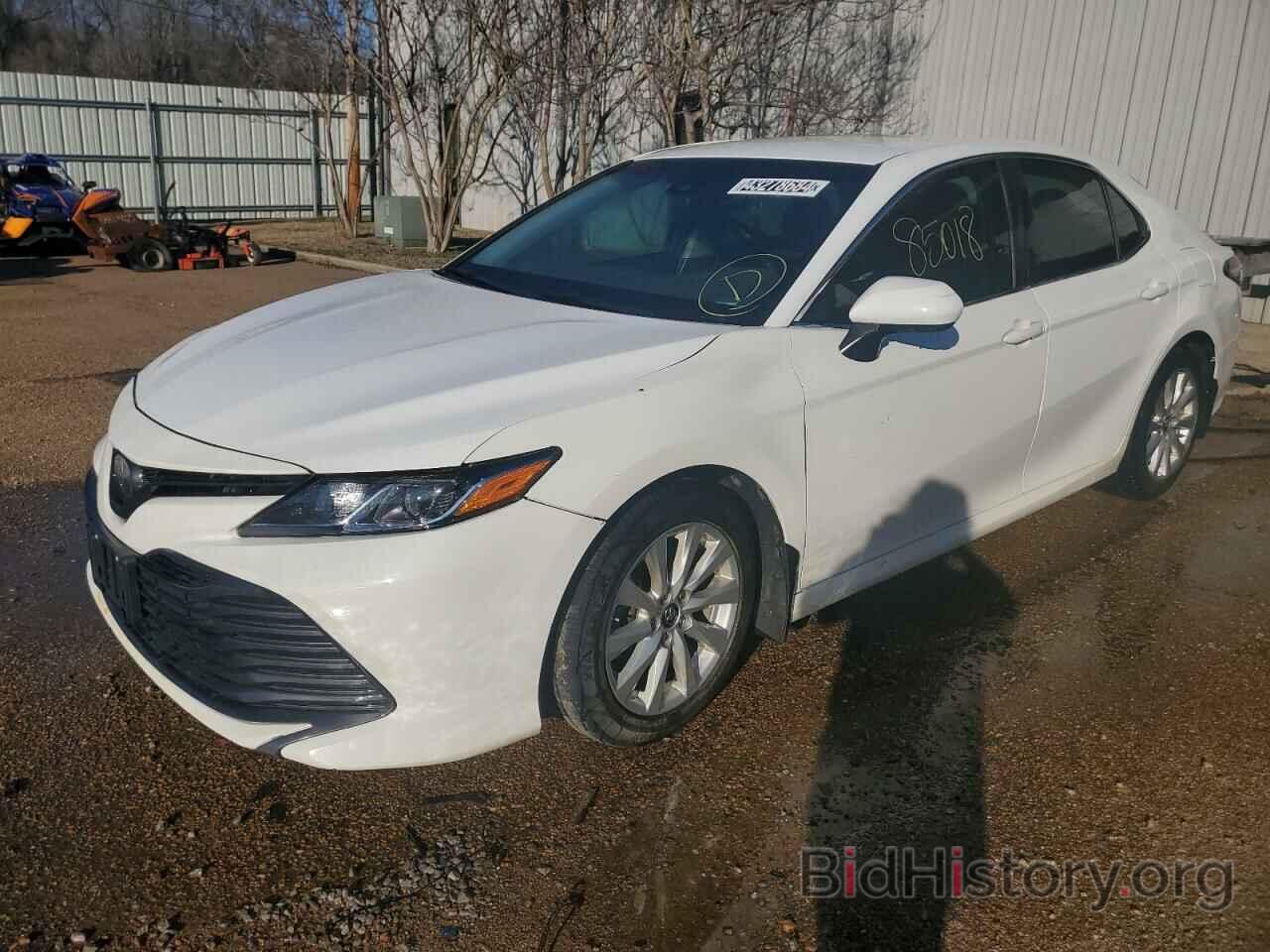 Photo 4T1B11HK6JU548897 - TOYOTA CAMRY 2018