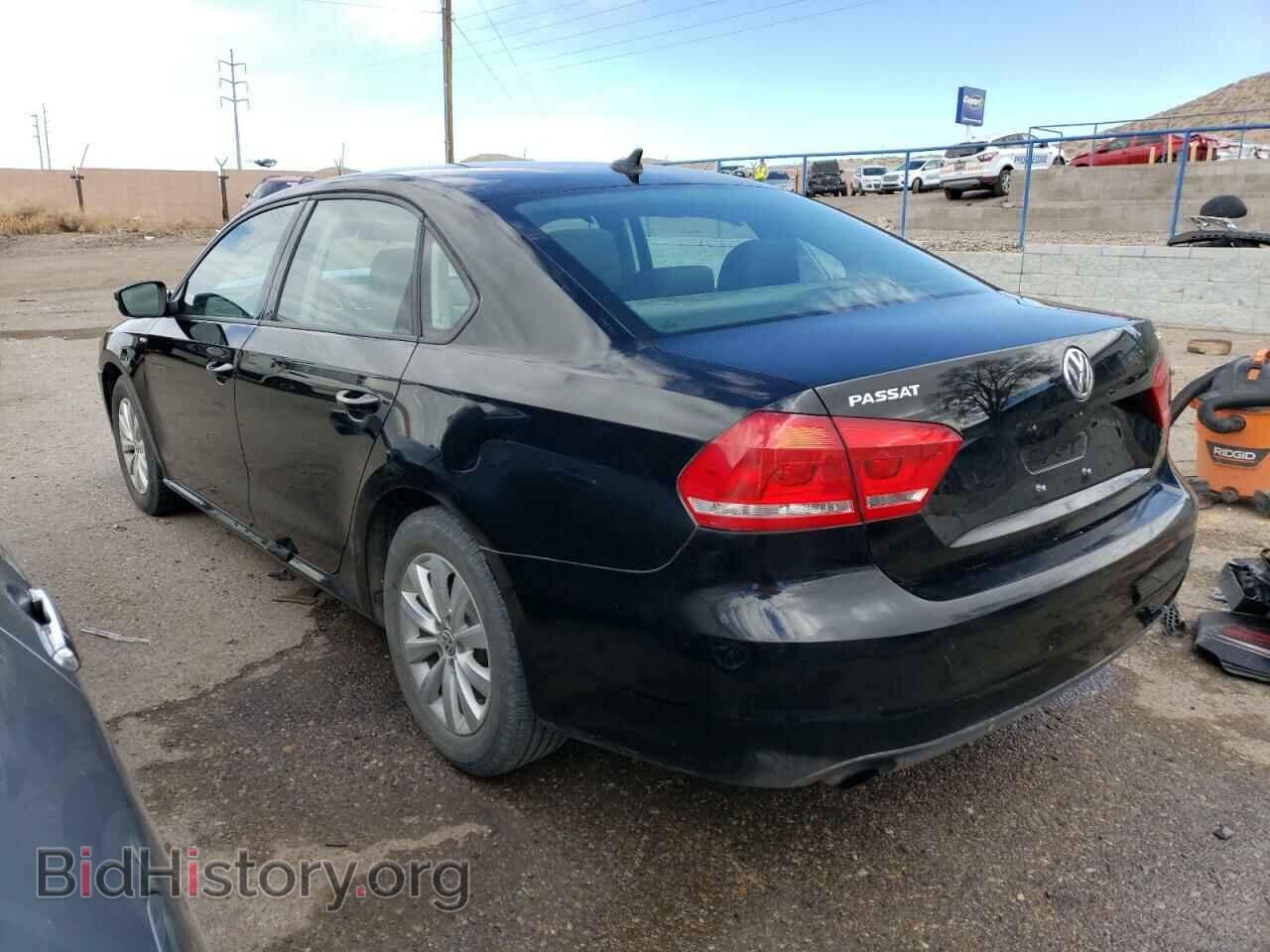 2015 VOLKSWAGEN PASSAT - VIN: 1VWAT7A38FC096073 - Фото 2