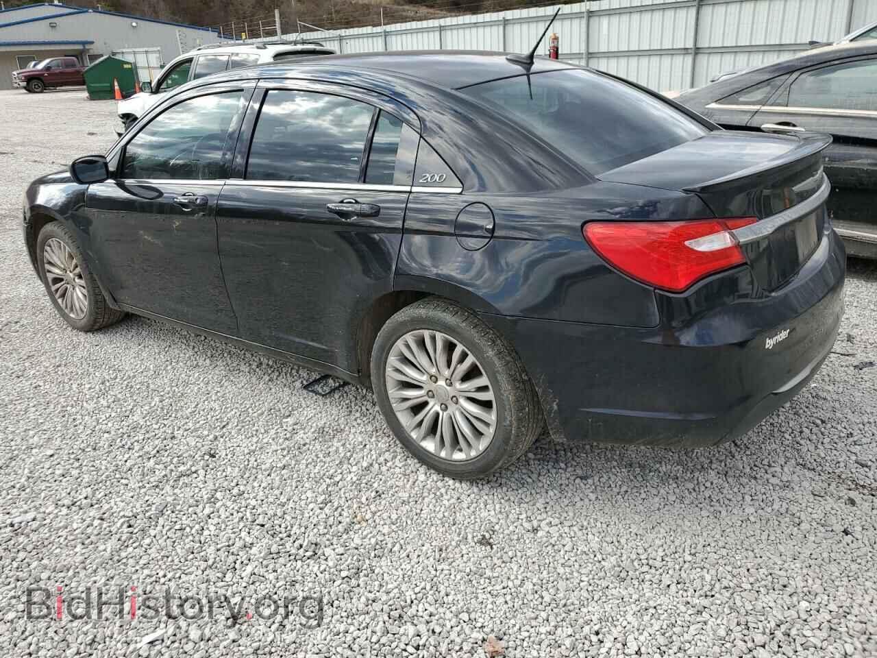 2013 CHRYSLER 200 - VIN: 1C3CCBAB4DN670681 - Фото 2