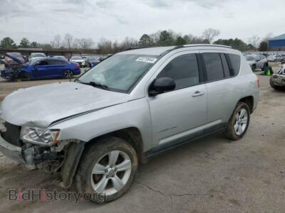 2011 Jeep COMPASS Sport, серебристый — VIN 1J4NT1FA4BD260040, Copart