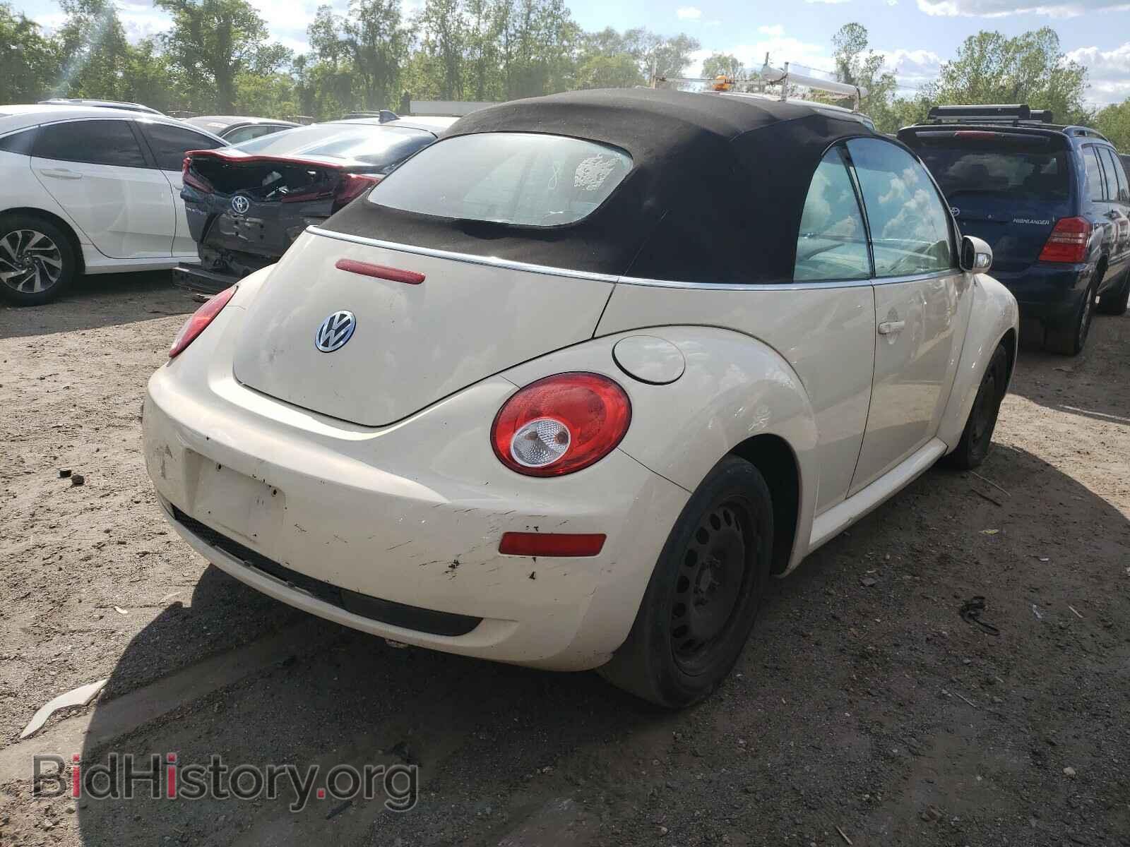 2008 VOLKSWAGEN BEETLE - VIN: 3VWPF31Y58M404257 - Фото 4