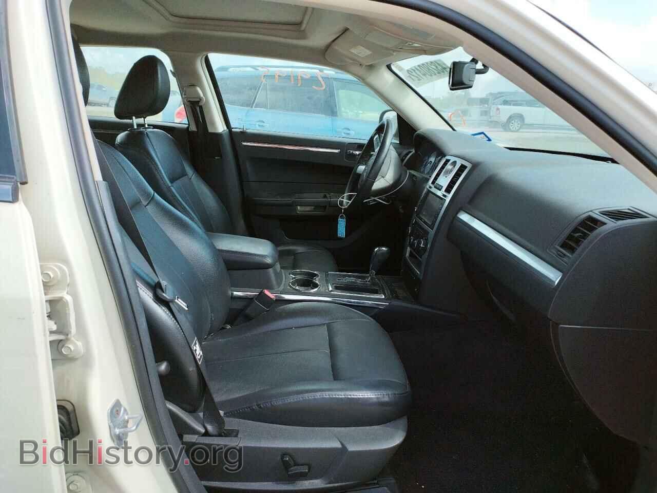 2010 CHRYSLER 300 - VIN: 2C3CA5CV0AH266599 - Фото 5