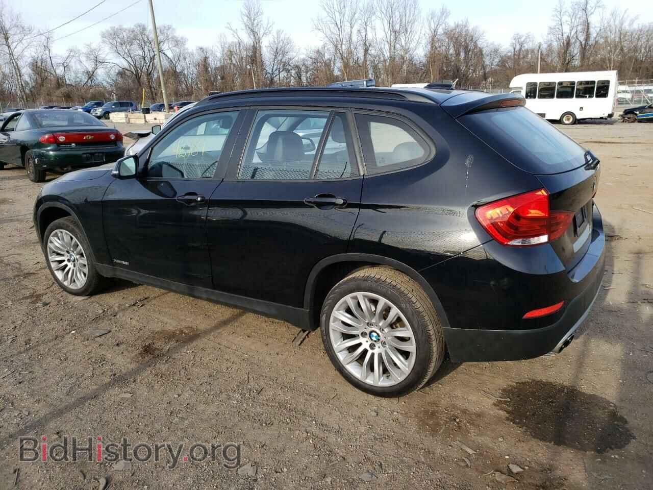 2015 BMW X1 - VIN: WBAVL1C56FVY34521 - Фото 2