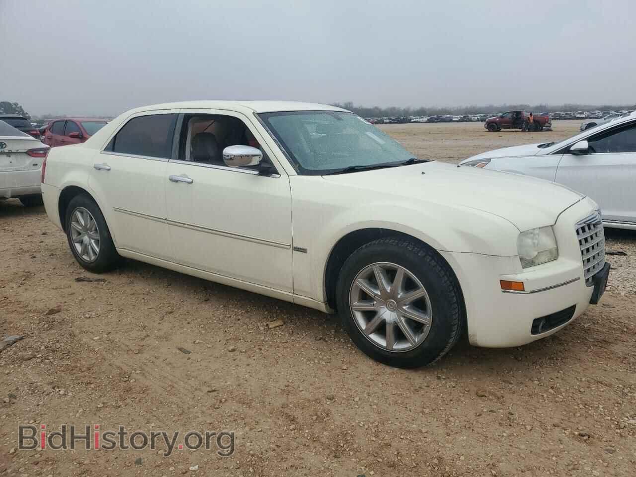 2010 CHRYSLER 300 - VIN: 2C3CA5CV8AH221801 - Фото 4