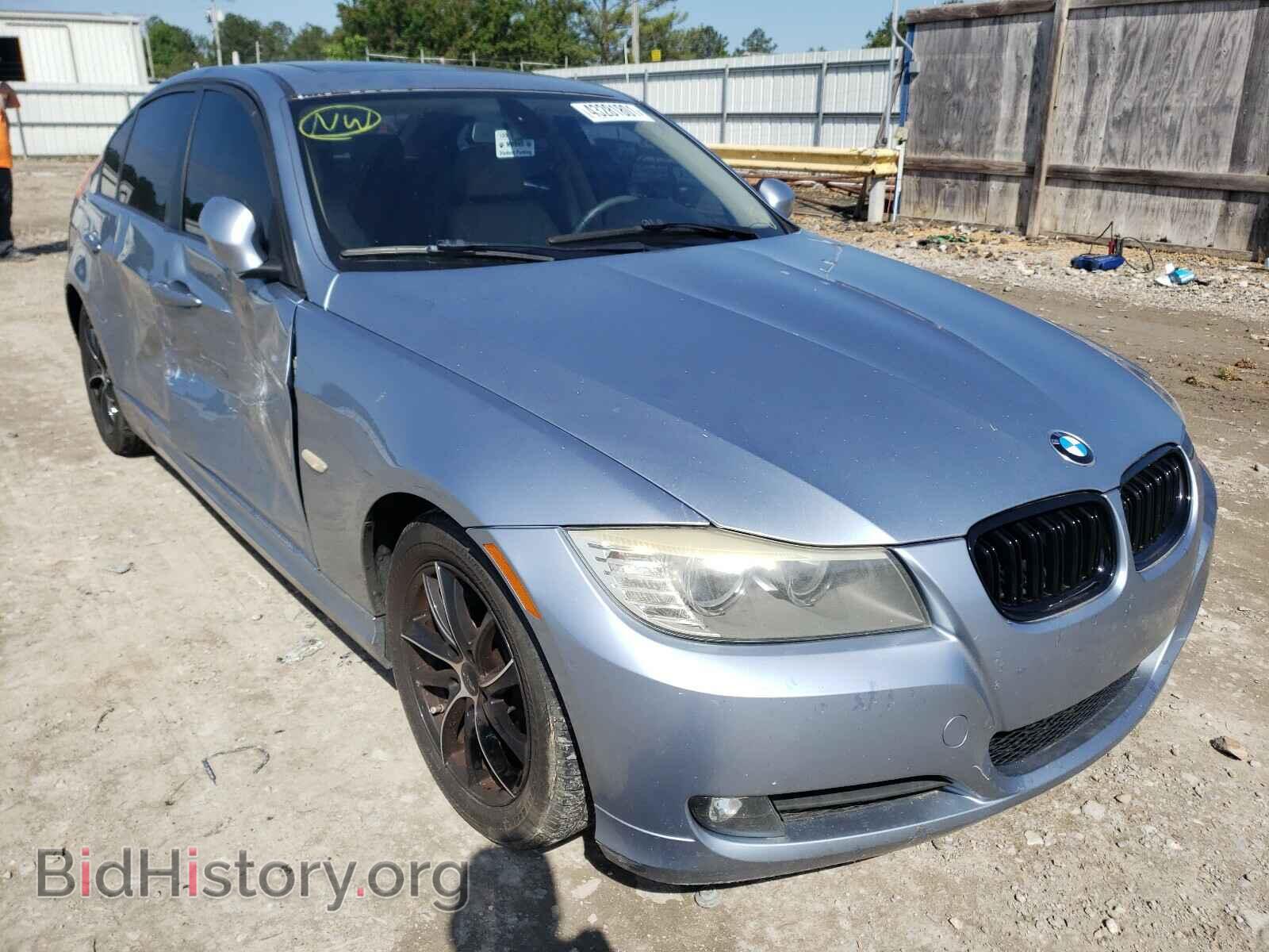 Фотография WBAPH7G51ANM49755 - BMW 3 SERIES 2010