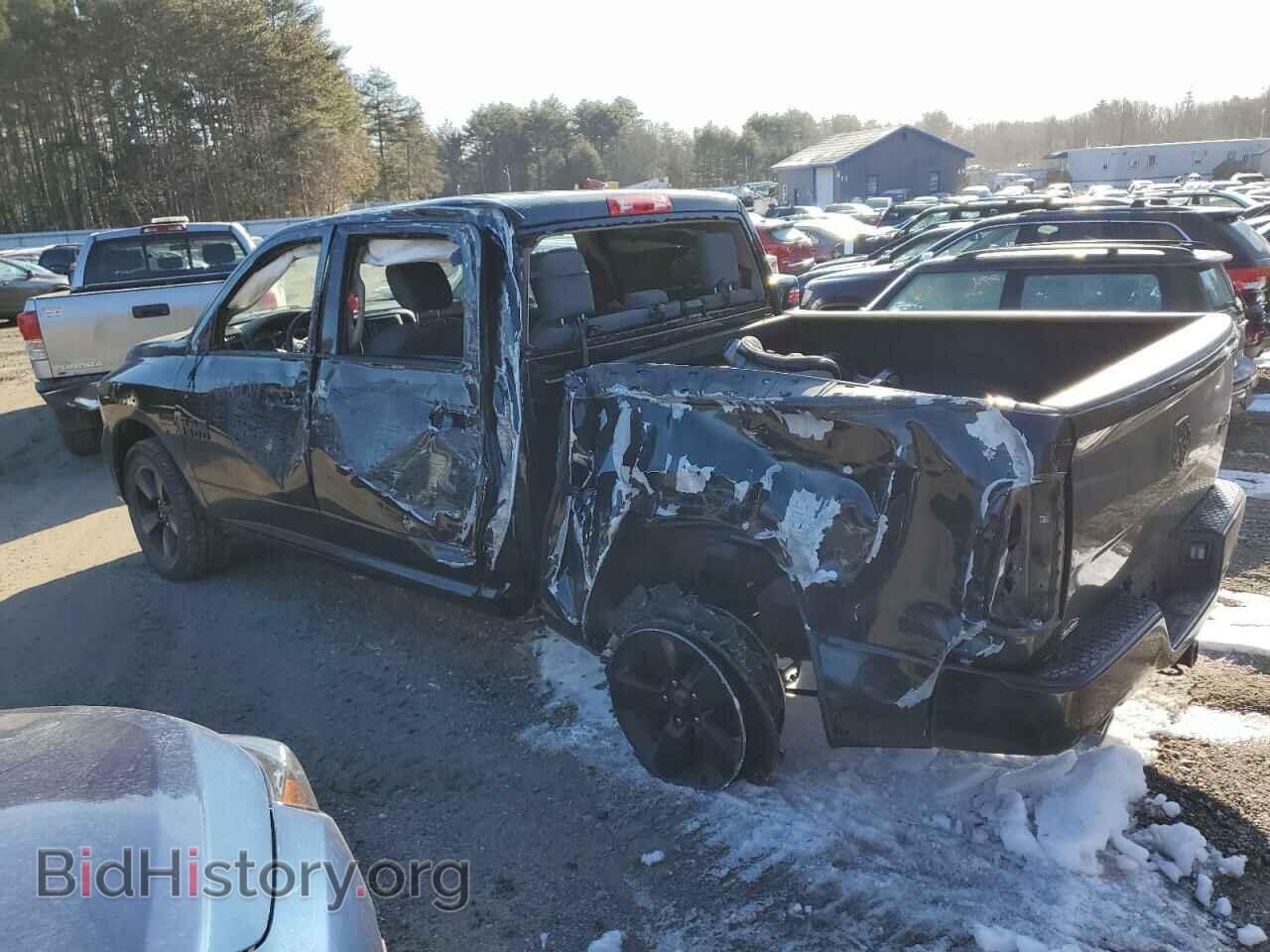 2018 RAM 1500 - VIN: 3C6RR7KT0JG219574 - Фото 2